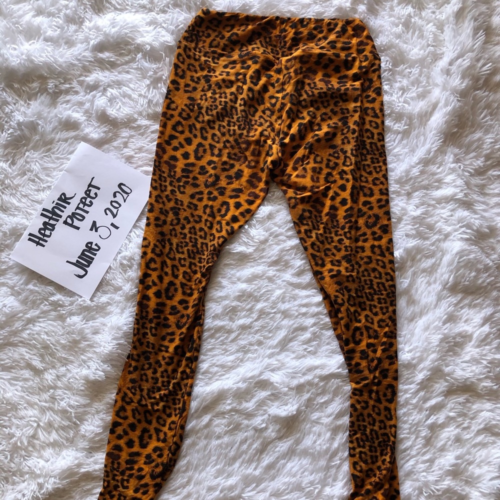 Leopard/cheetah leggings